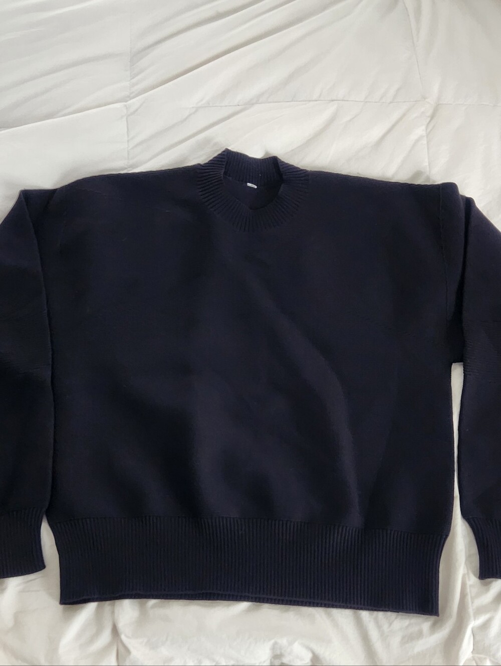 Lululemon All Around Sweater Women's Medium Black Crewneck Pullover Relaxed Fit